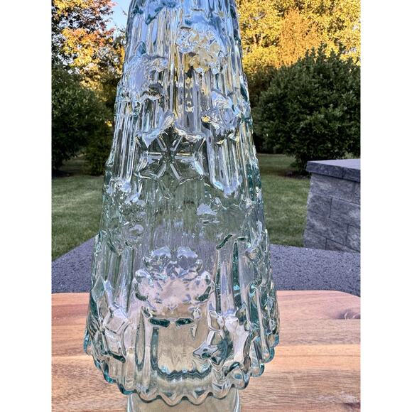 San Miguel Recycled Authentic Green Glass Decorative Christmas Tree 16-3/4” - Picture 5 of 10
